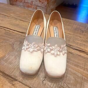 Vintage Kenneth Cole Cream White Silk Pumps Size 8M Flower Girl Wedding …